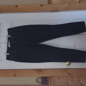 Women's pull on Levi Jeans